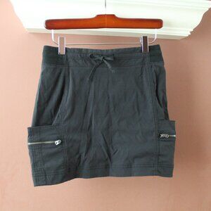Lot of 2 Athleta Skirt Skort Pockets size 2, Black and Army Green